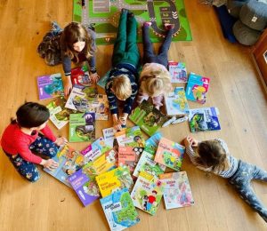 Škola za bukem (107)