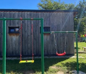 Škola za bukem (66)