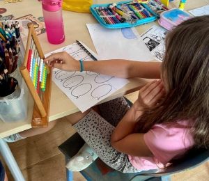 Škola za bukem (83)