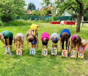 Škola za bukem (96)